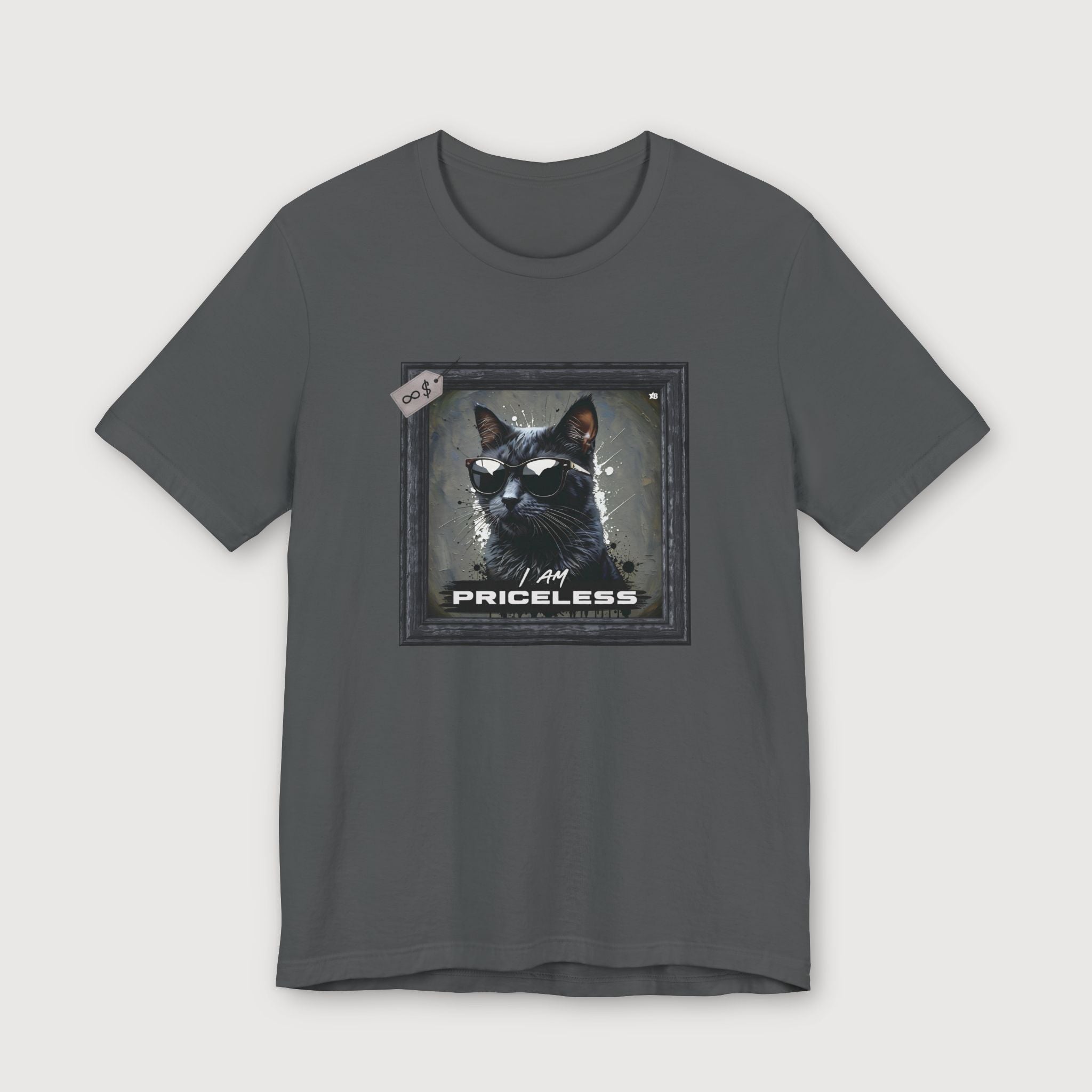 I am Priceless - Cat - T-Shirt