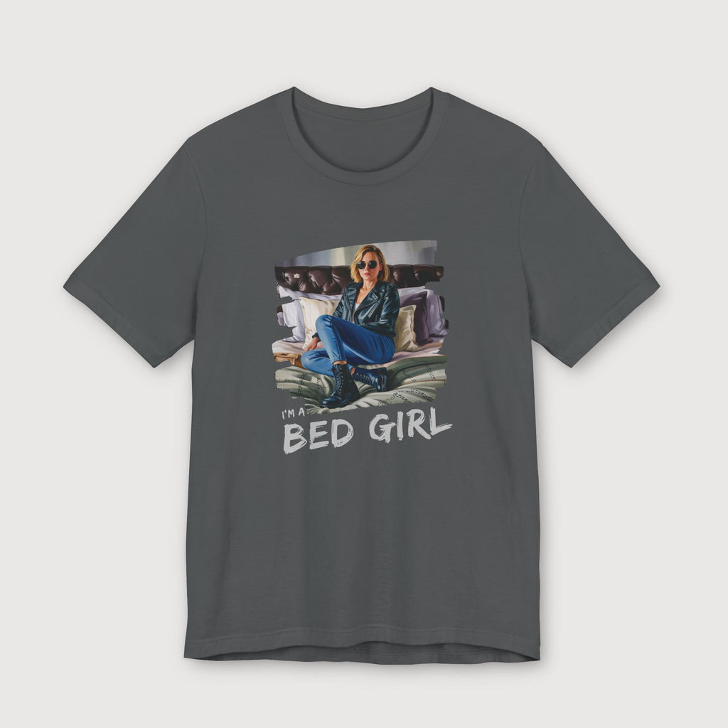 I'm a Bed Girl - Golden Flame - T-Shirt
